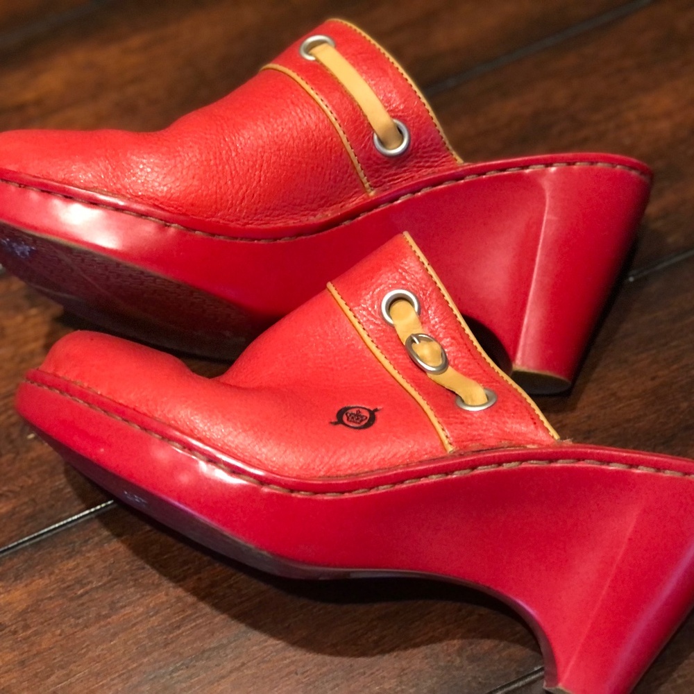 Born mule clogs